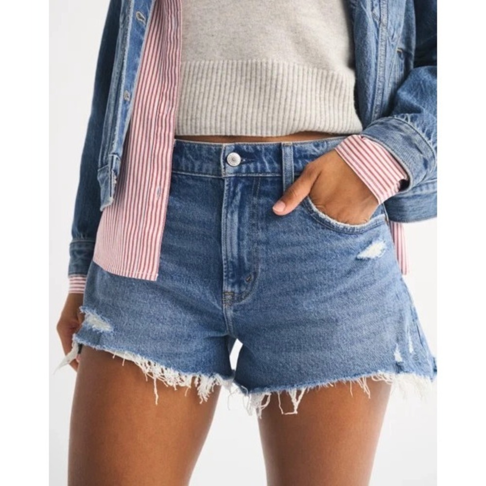 Abercrombie & Fitch The Mom Shorts High Rise Denim Cutoff Shorts Size 34/18‎